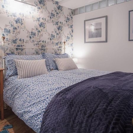 Goscar Court - 1 Bedroom Apartment - تينبي المظهر الخارجي الصورة