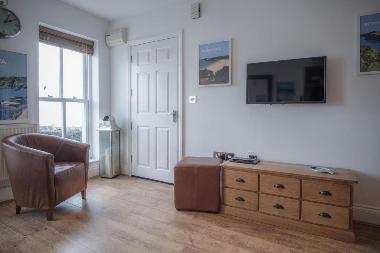 Goscar Court - 1 Bedroom Apartment - تينبي المظهر الخارجي الصورة